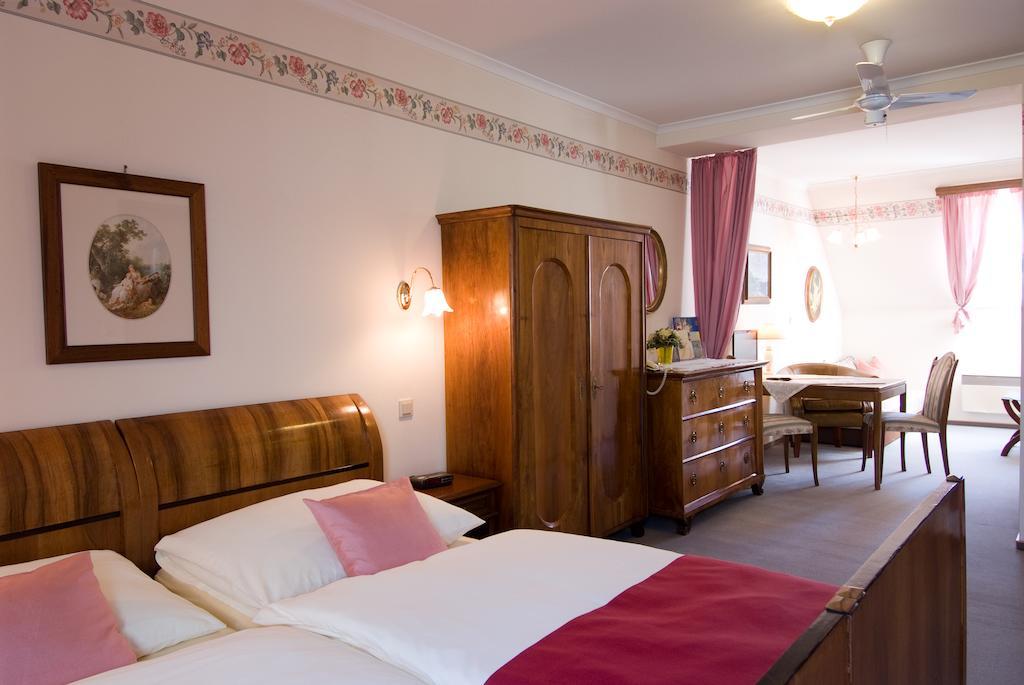 Hotel Biedermeier Hof Scharding Δωμάτιο φωτογραφία